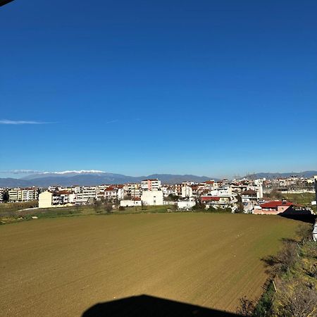 Apartamento Νεάπολη Larissa Exterior foto