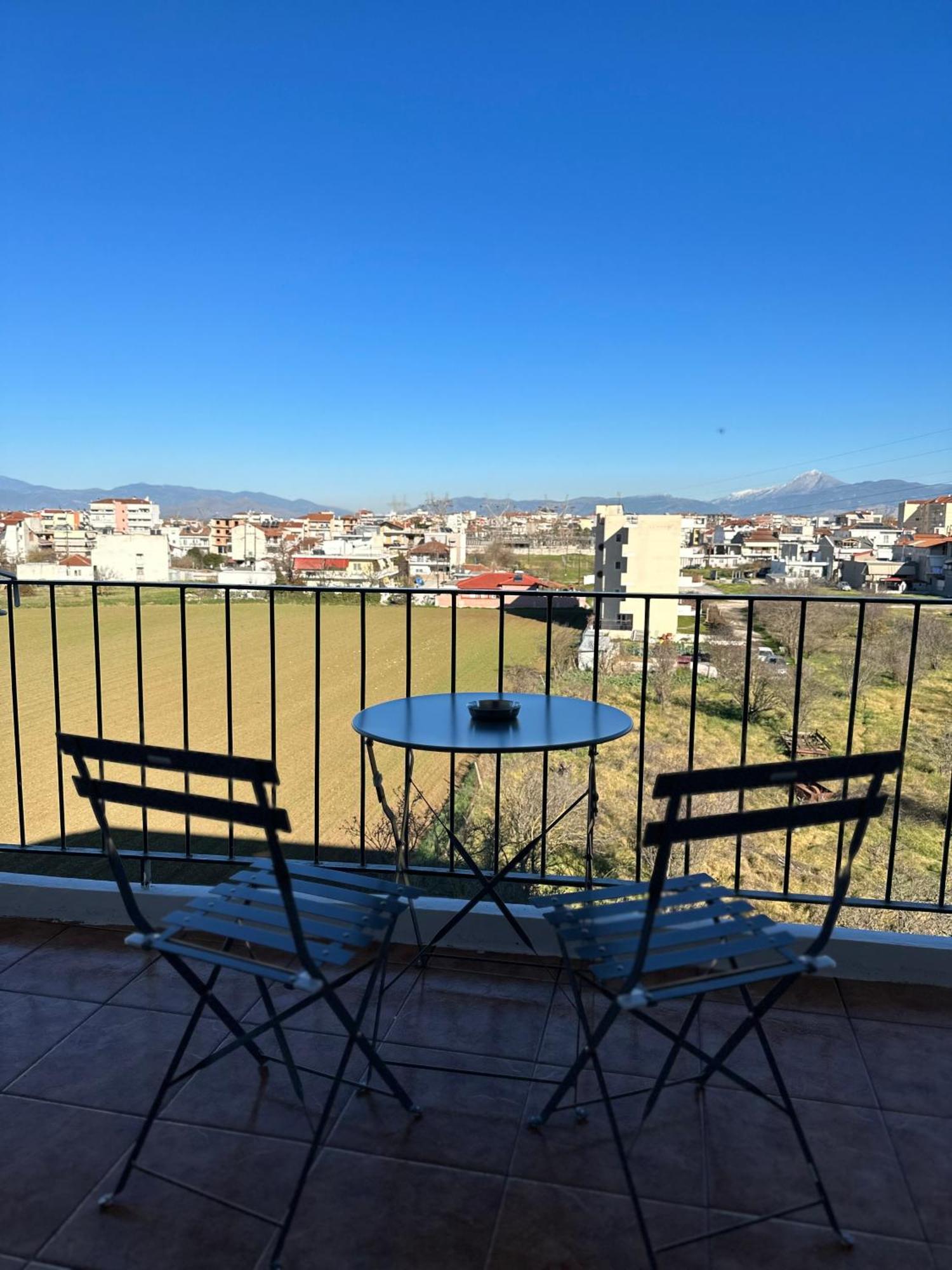 Apartamento Νεάπολη Larissa Exterior foto
