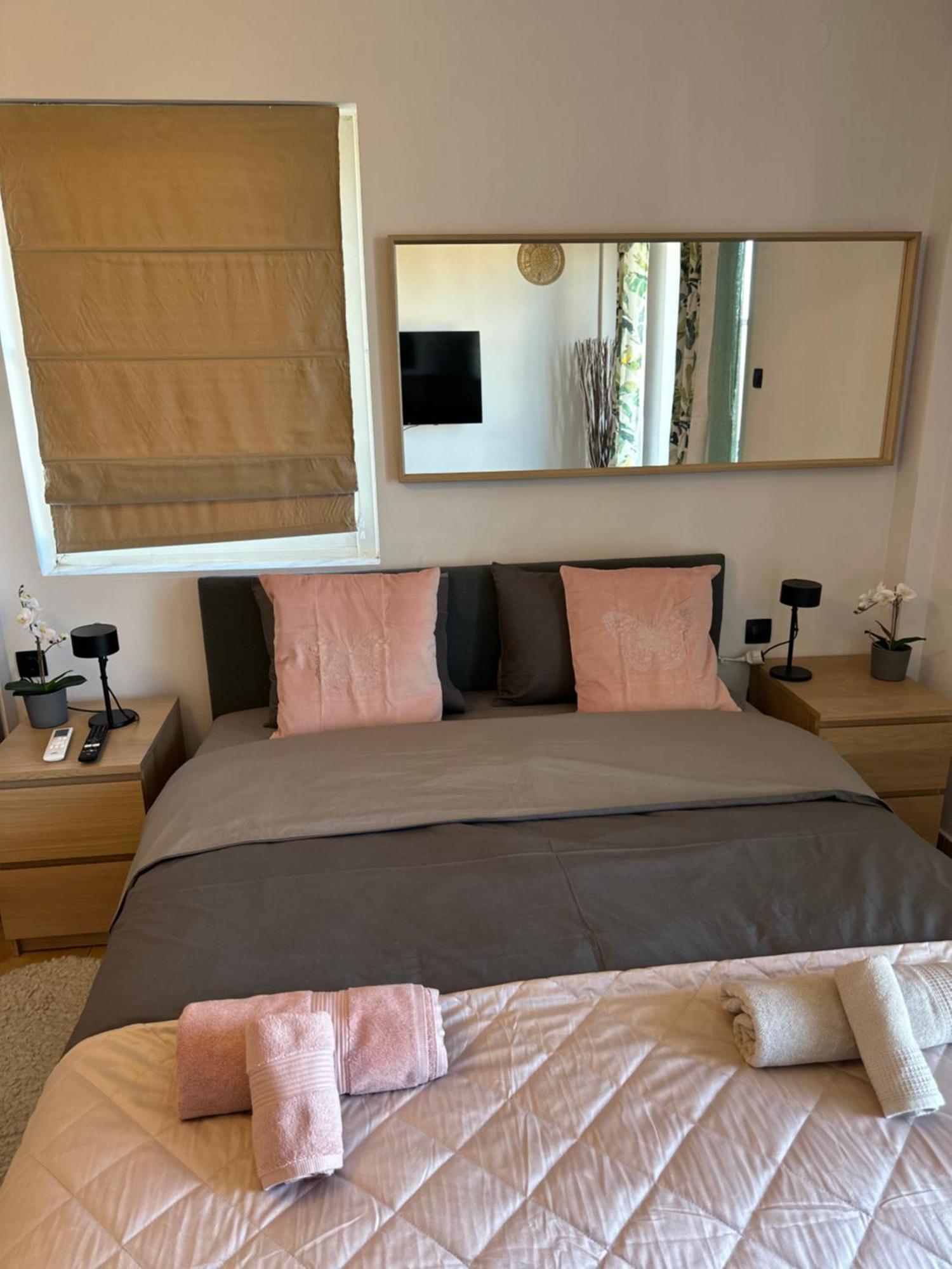 Apartamento Νεάπολη Larissa Exterior foto