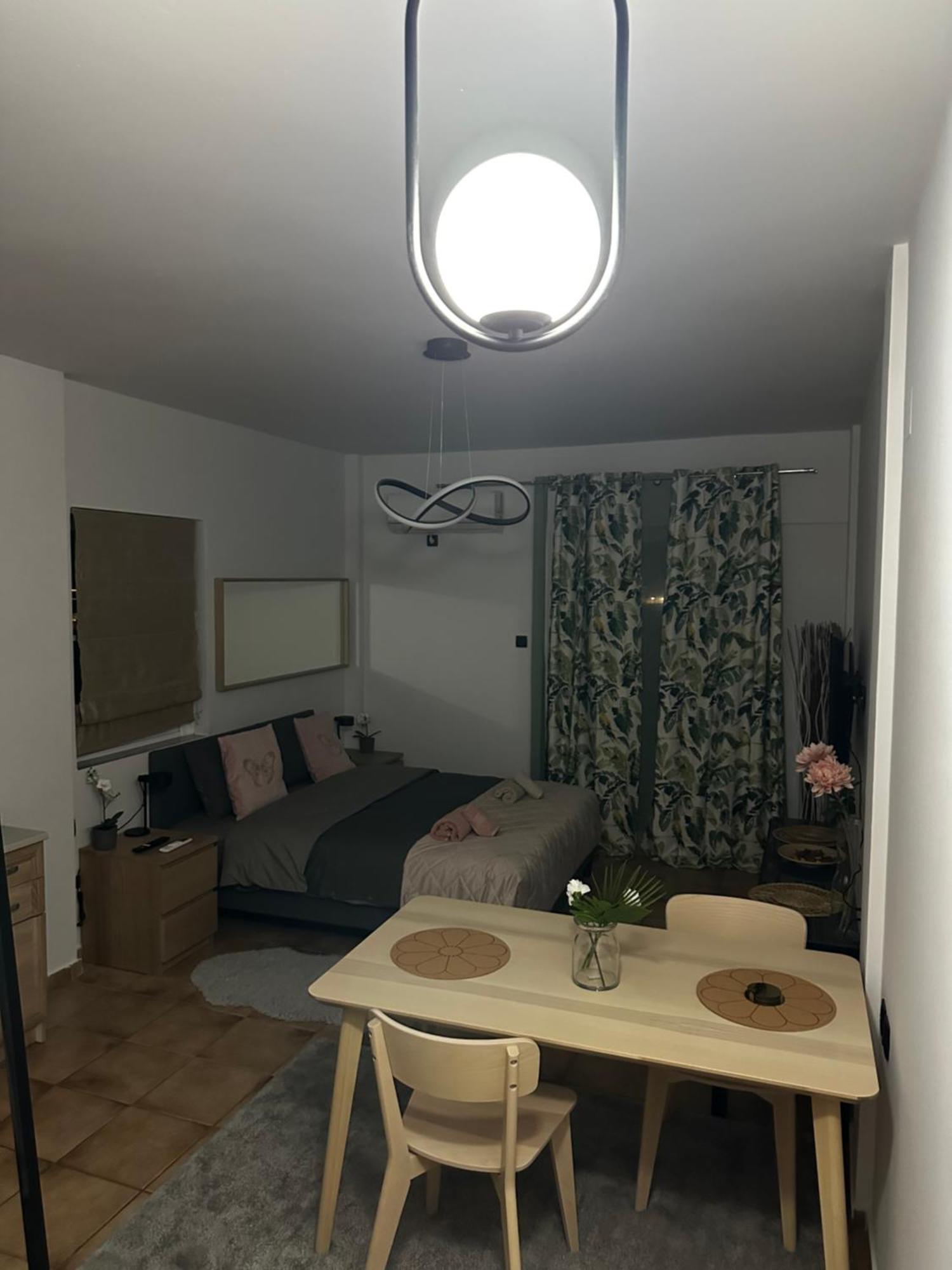 Apartamento Νεάπολη Larissa Exterior foto