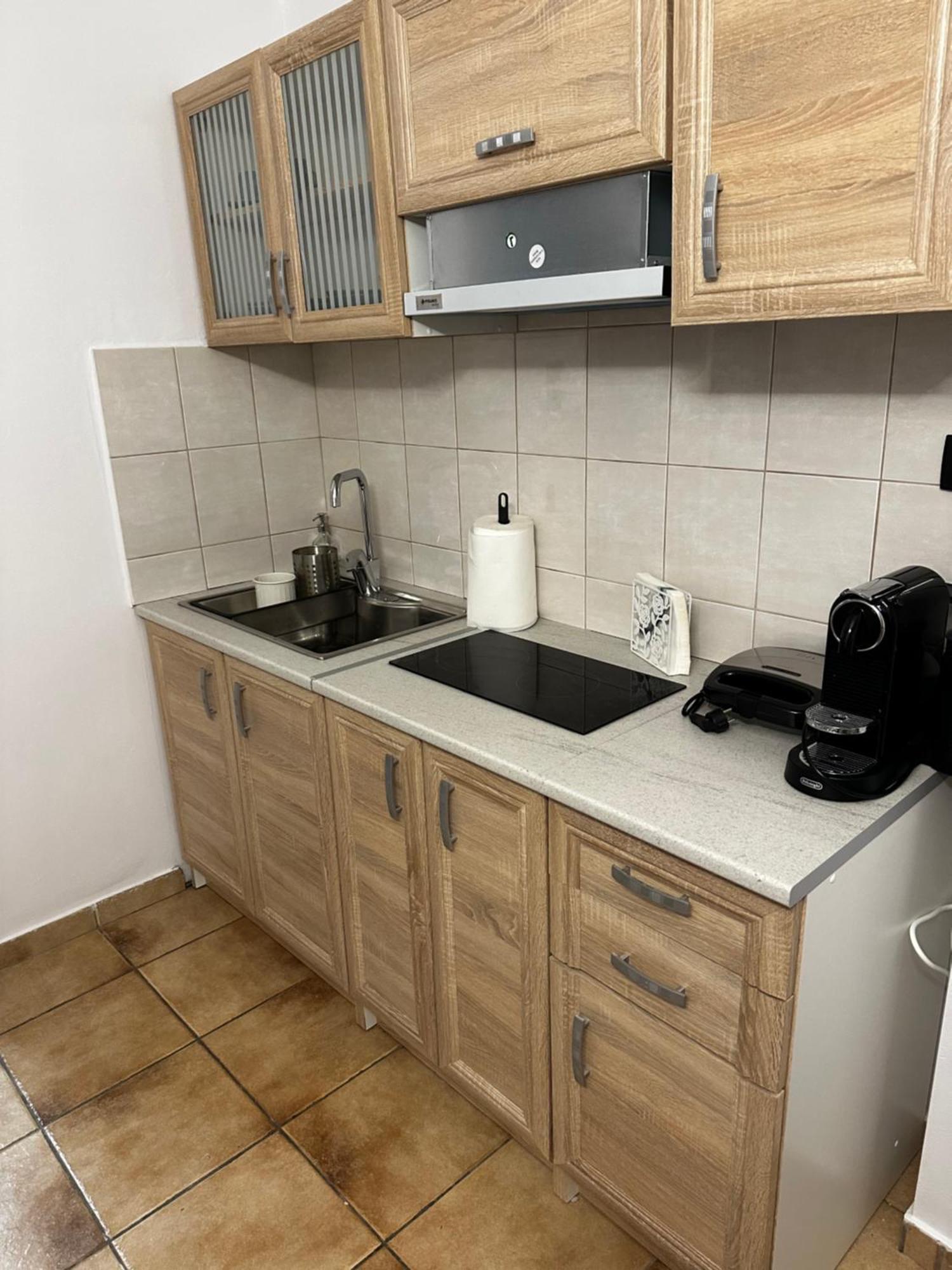 Apartamento Νεάπολη Larissa Exterior foto