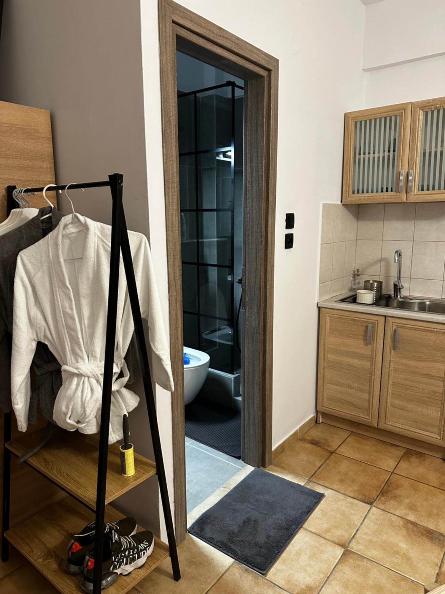 Apartamento Νεάπολη Larissa Exterior foto